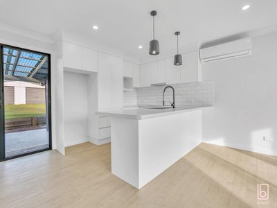 61 Hughes Avenue, Kanwal
