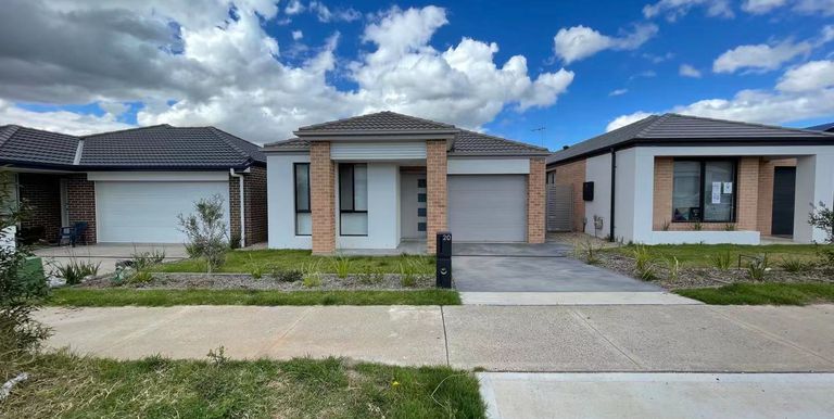 20 Narrami Road, Austral 20 Narrami Road, Austral