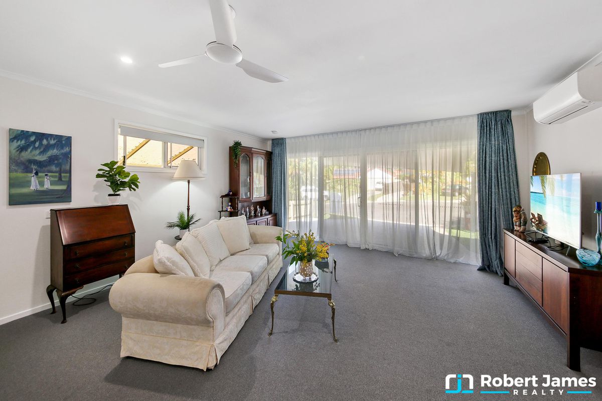 6 Hoylake Court, Tewantin