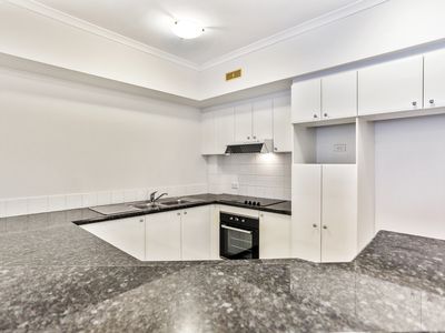 14 / 8 Williams Parade, Dulwich Hill