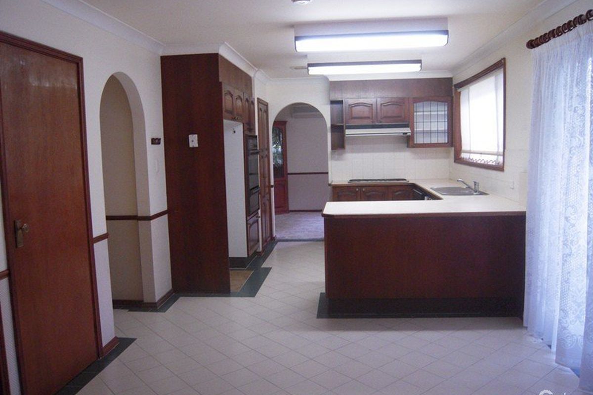 7 Rugby Close, Wyoming