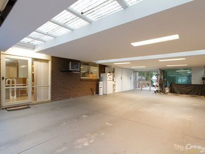 13 General Joshua Drive, Hampton Park