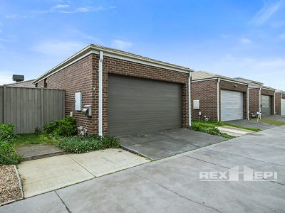 7 Coberley Way, Cranbourne North