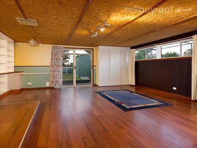 24 CAMPBELL AVENUE, Wodonga