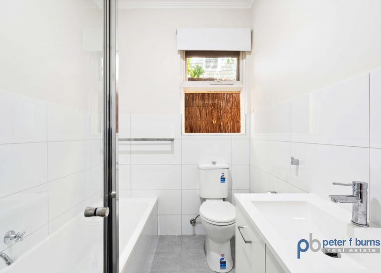 1 / 10 Silver Avenue, South Brighton
