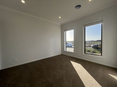 382 Charlemont Road, Armstrong Creek