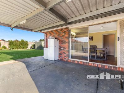 42 Narellan Drive, Hampton Park