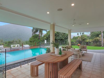 10-12 Lichen Close, Redlynch