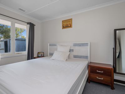 24 Belgravia Place, South Kalgoorlie