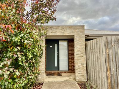 2 / 181 Riversdale Drive , Tarneit