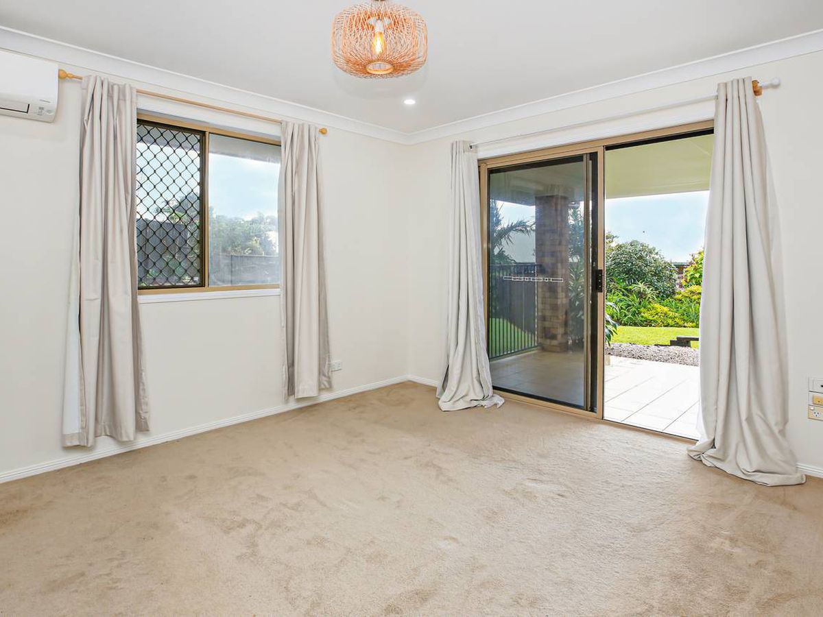 25 Storer Street, Atherton