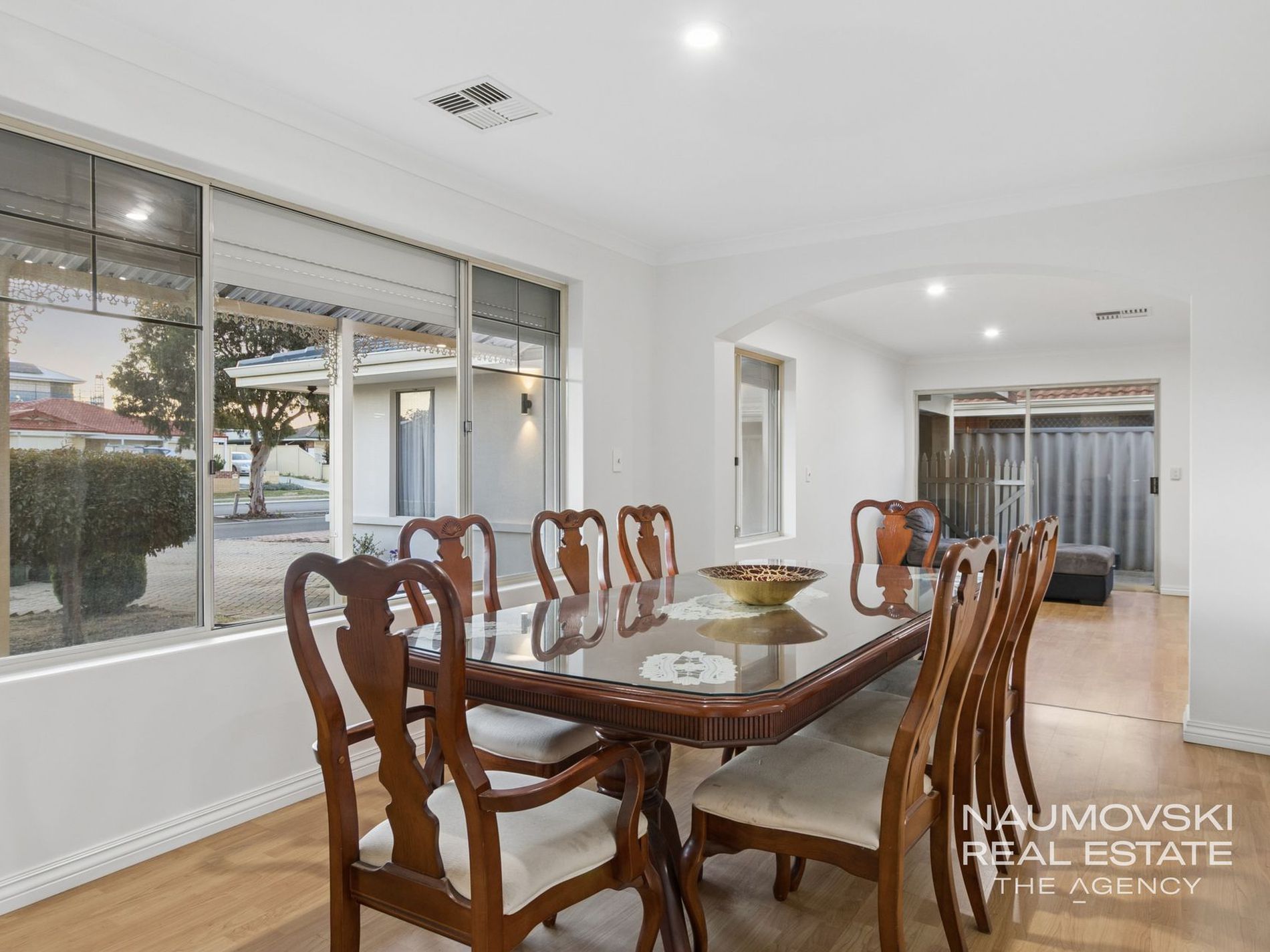6 Jefferson Drive, Marangaroo