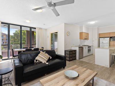 302 / 21 Patrick Lane, Toowong