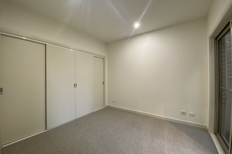 2 / 29 Simpson Drive, Mount Waverley