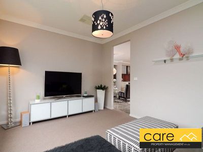 8 Merriwee Chase, Sandhurst