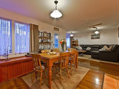 33 Glading St, Manly West