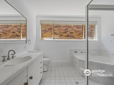 13 Booree Court, Wattle Grove