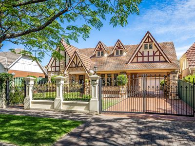 6  Webb Avenue , Glenside