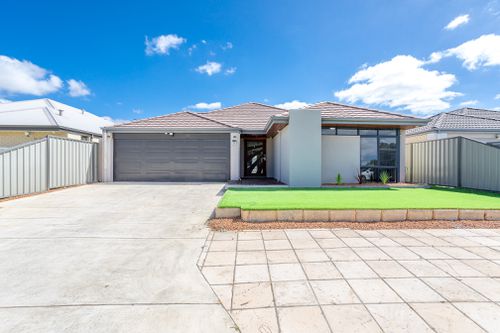 15 Efficient Way, Byford