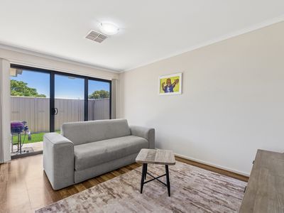 8 / 15 Windsong Court, Morphett Vale