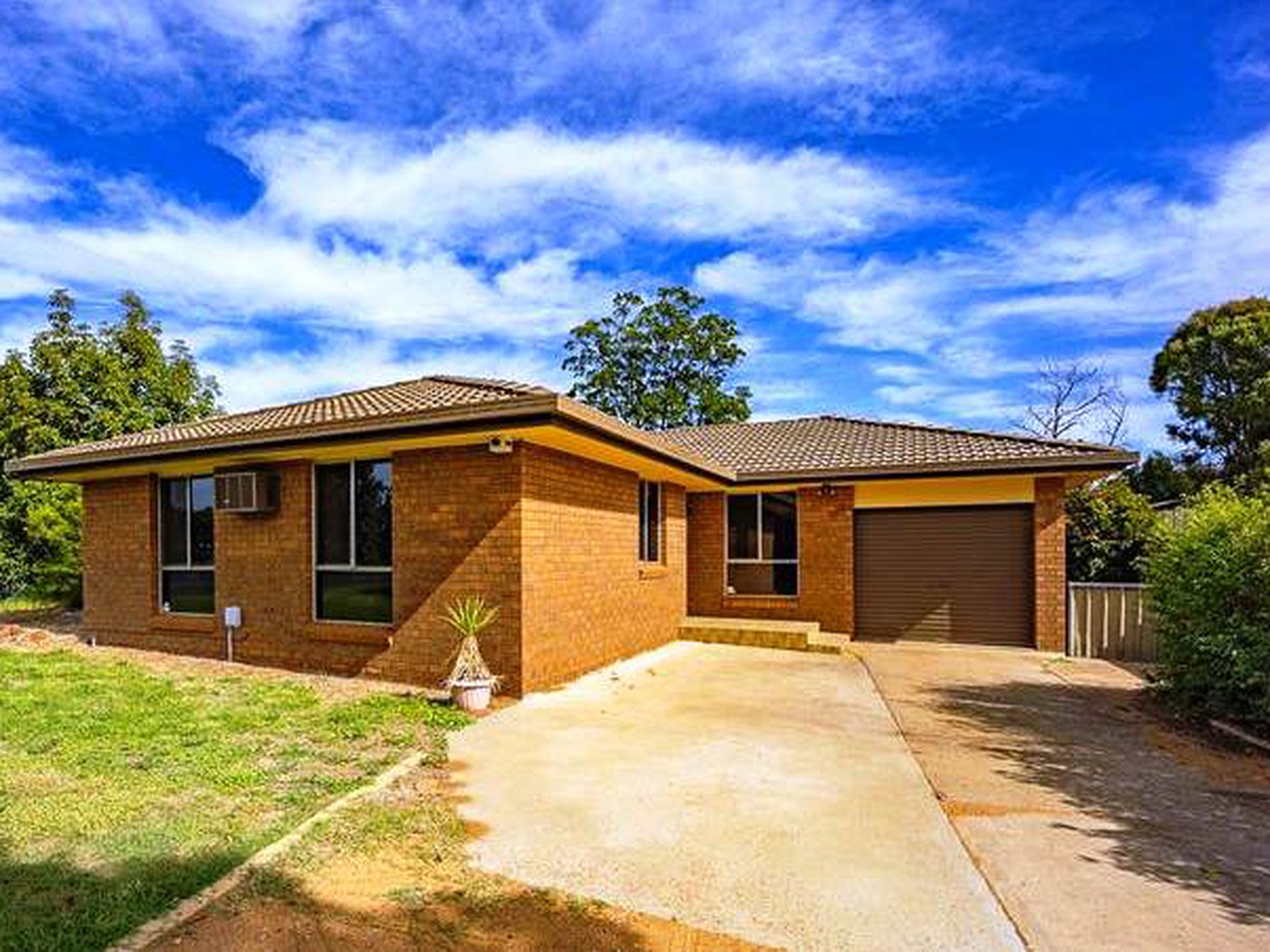 385 Wheelers Lane, Dubbo