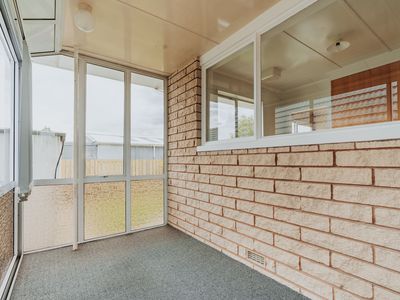 12 Cowper Street, Milton