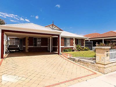 12 Halpin Circle, Ellenbrook