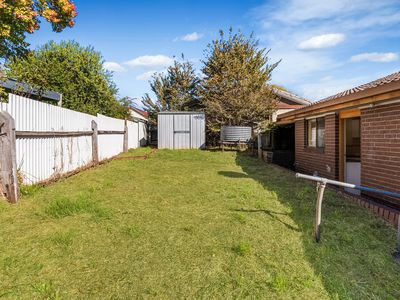 2 / 1 Pink Cliffs Road, Heathcote