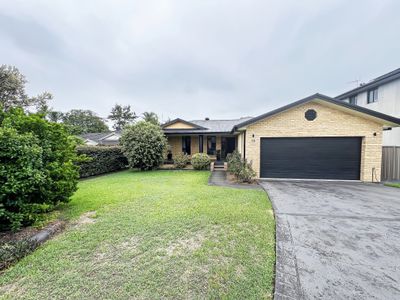 12 Ellenora Circuit, Wingham