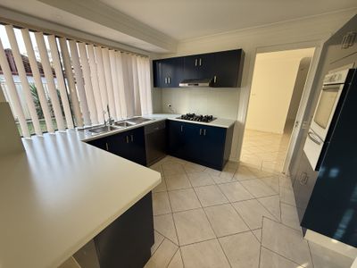 8 Horningsea Park Drive, Horningsea Park