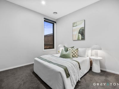 3 Pienza Road, Fraser Rise