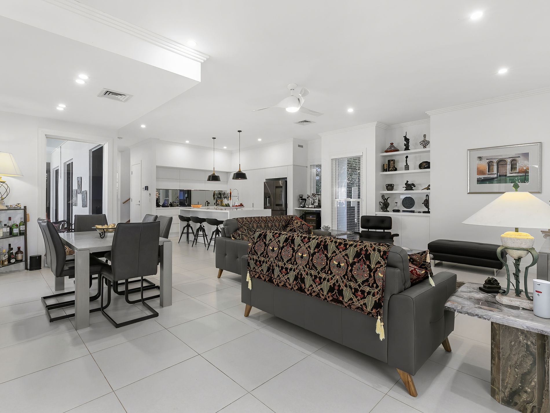 22 Lakeside Drive, Peregian Springs
