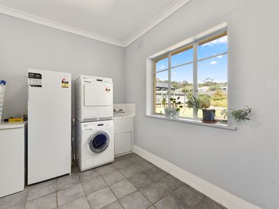 20 Lake Terrace East, Mount Gambier