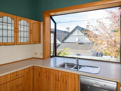 32 Garfield Avenue, Roslyn