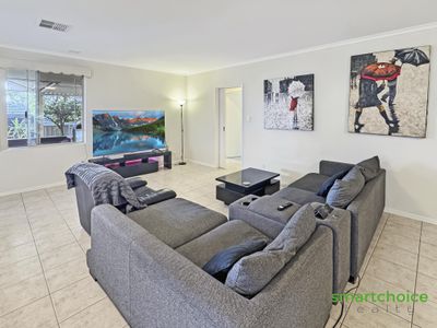 8 Orlando Avenue, Bibra Lake
