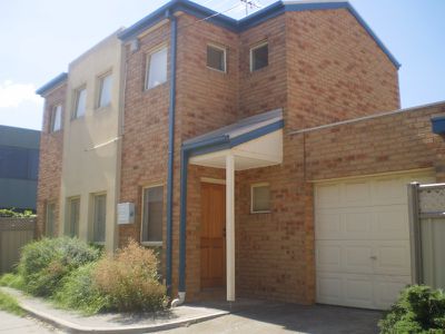 3 / 70 Pickett Street, Footscray