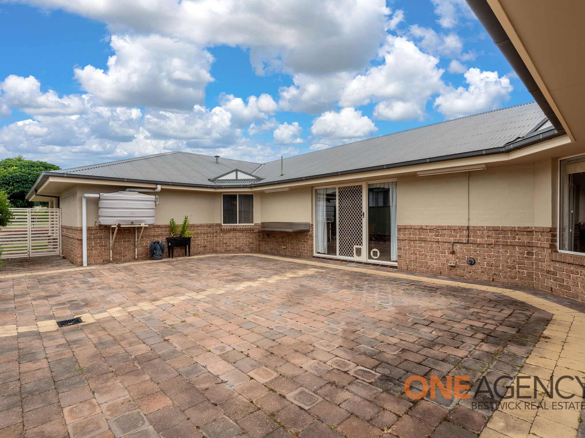 30 Emerald Drive, Kelso