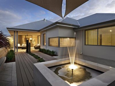 11 Wright Crescent, Bayswater