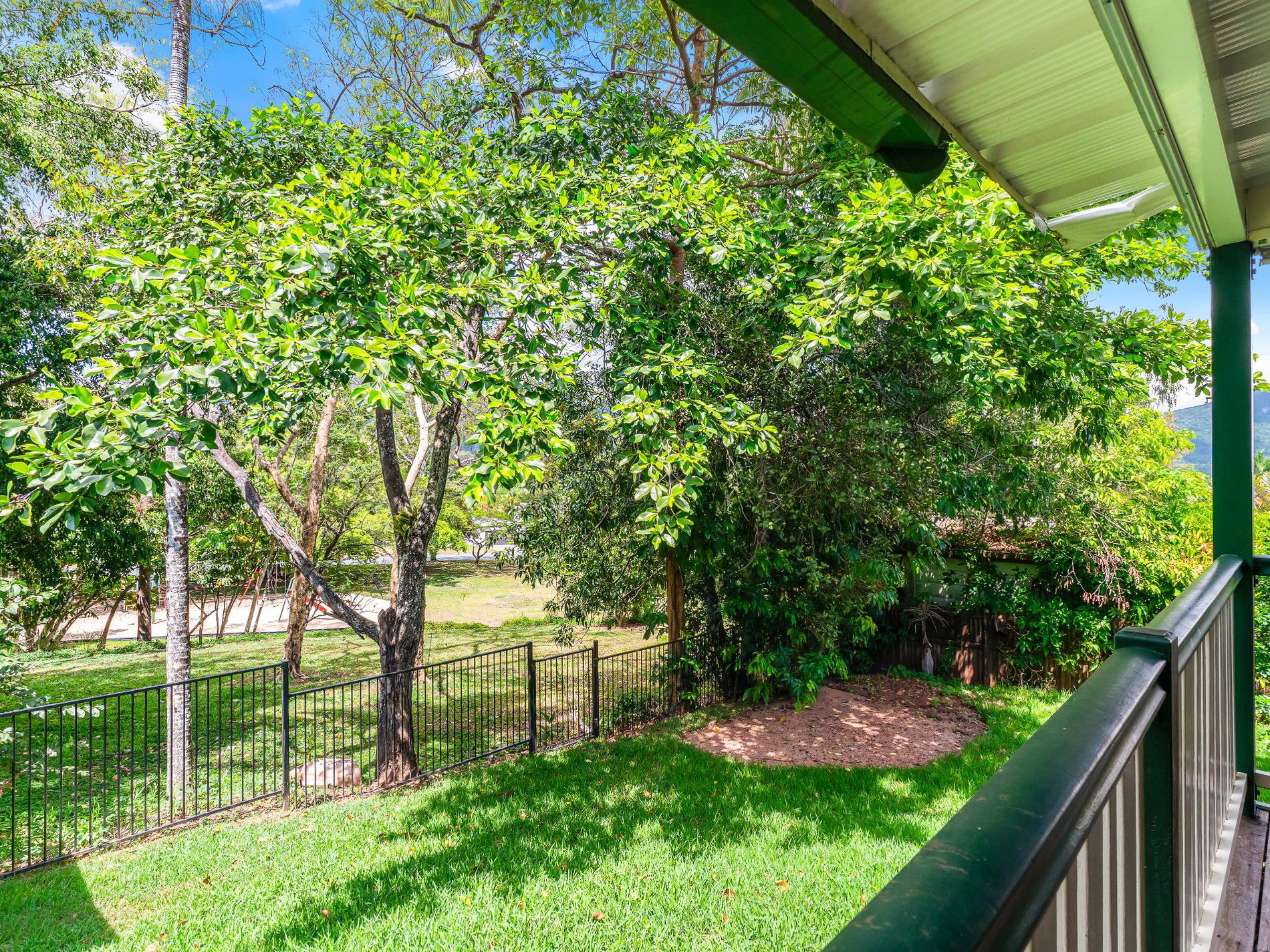 85 Cassowary Street, Freshwater