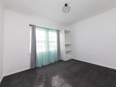 2 Hutchins Avenue, Dubbo