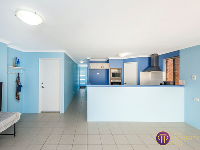 14 / 17 Third Avenue, Kelmscott