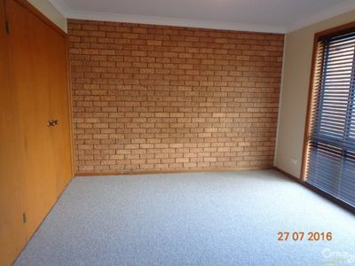 2 / 80 Baird Drive, Dubbo
