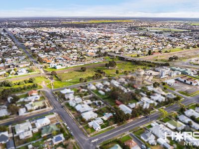 13 Albert Street, Horsham