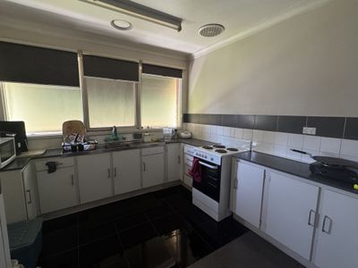 26 Bourchier Street, Shepparton