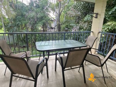 8 / 9 Hogan Court, Gray