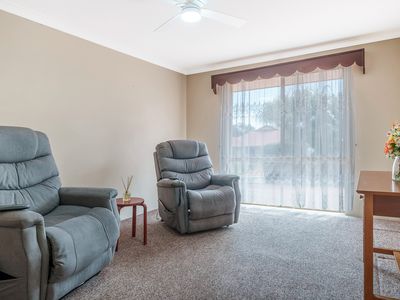 2B Eaglemont Drive, Swan View