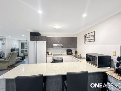 121 / 230 Pulgul Street, Urangan