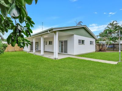 16 Balmoral Close, Mount Sheridan