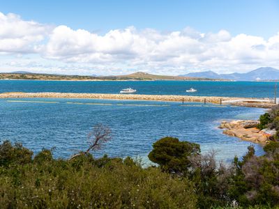 49 Franklin Parade, Lady Barron