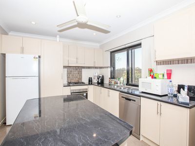 16B Somerset Crescent, South Hedland